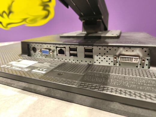 Монитор LG 23CAV42K / 23" (1920x1080) IPS / VGA, DVI, USB / VESA 100x100 