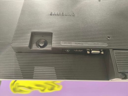 Монитор Samsung G3 S30GD (LS27D300GAIXCI) / 27" (1920x1080) IPS / VGA, HDMI / VESA 100x100 Монитор Samsung G3 S30GD (LS27D300GAIXCI) / 27" (1920x1080) IPS / VGA, HDMI / VESA 100x100