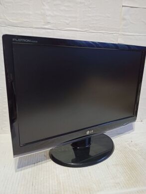 Монитор Б-класс LG W2253S-PF Black / 22" (1920x1080) TN / 1x VGA