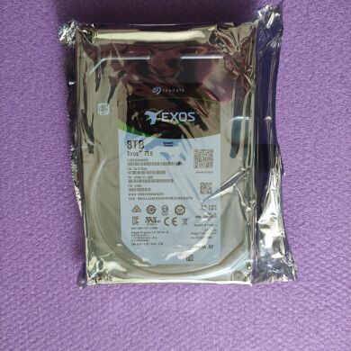 Новый жесткий диск Seagate EXOS 7E8 Enterprise Capacity (ST8000NM0055) / 3.5" / SATAIII / 8000 GB / 7200RPM