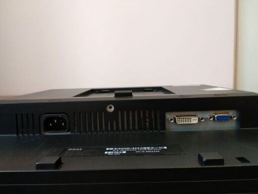 Монитор Dell G2410t / 24" (1920x1080) TN / DVI, VGA / VESA 100x100