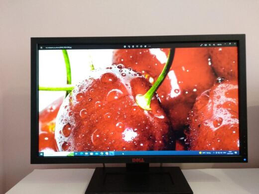 Монитор Dell G2410t / 24" (1920x1080) TN / DVI, VGA / VESA 100x100